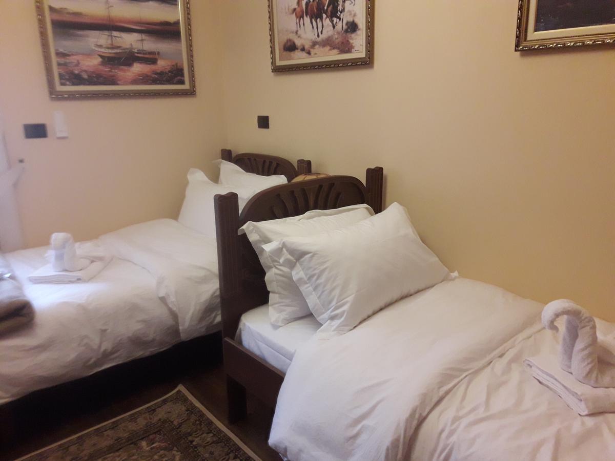 Hotel Vila Mano كورتشي المظهر الخارجي الصورة