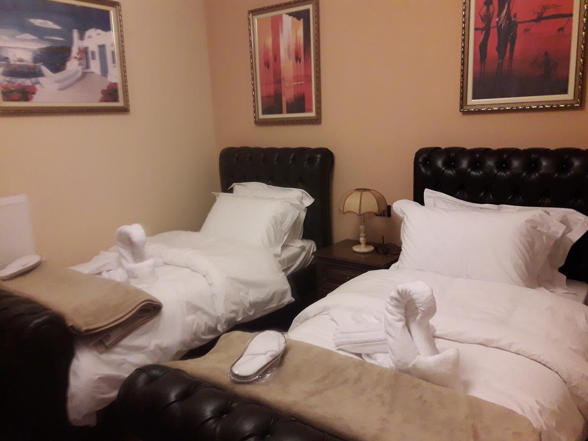 Hotel Vila Mano كورتشي المظهر الخارجي الصورة