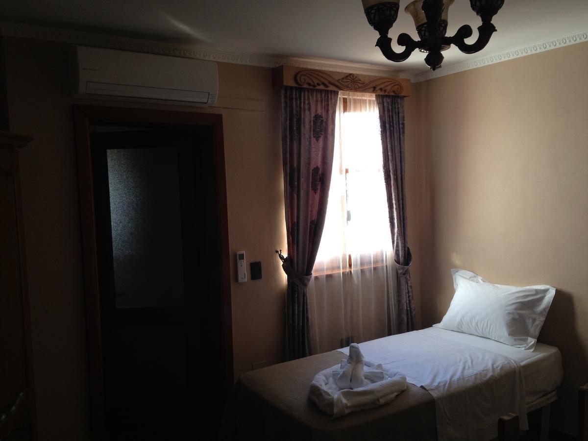 Hotel Vila Mano كورتشي المظهر الخارجي الصورة